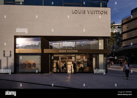 louis vuitton shop stuttgart|louis vuitton doqu.